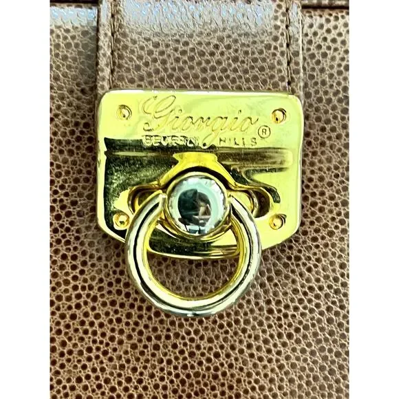 Giorgio Beverly Hills Pebbled Leather Clutch with Key Ring - Picture 2 of 9